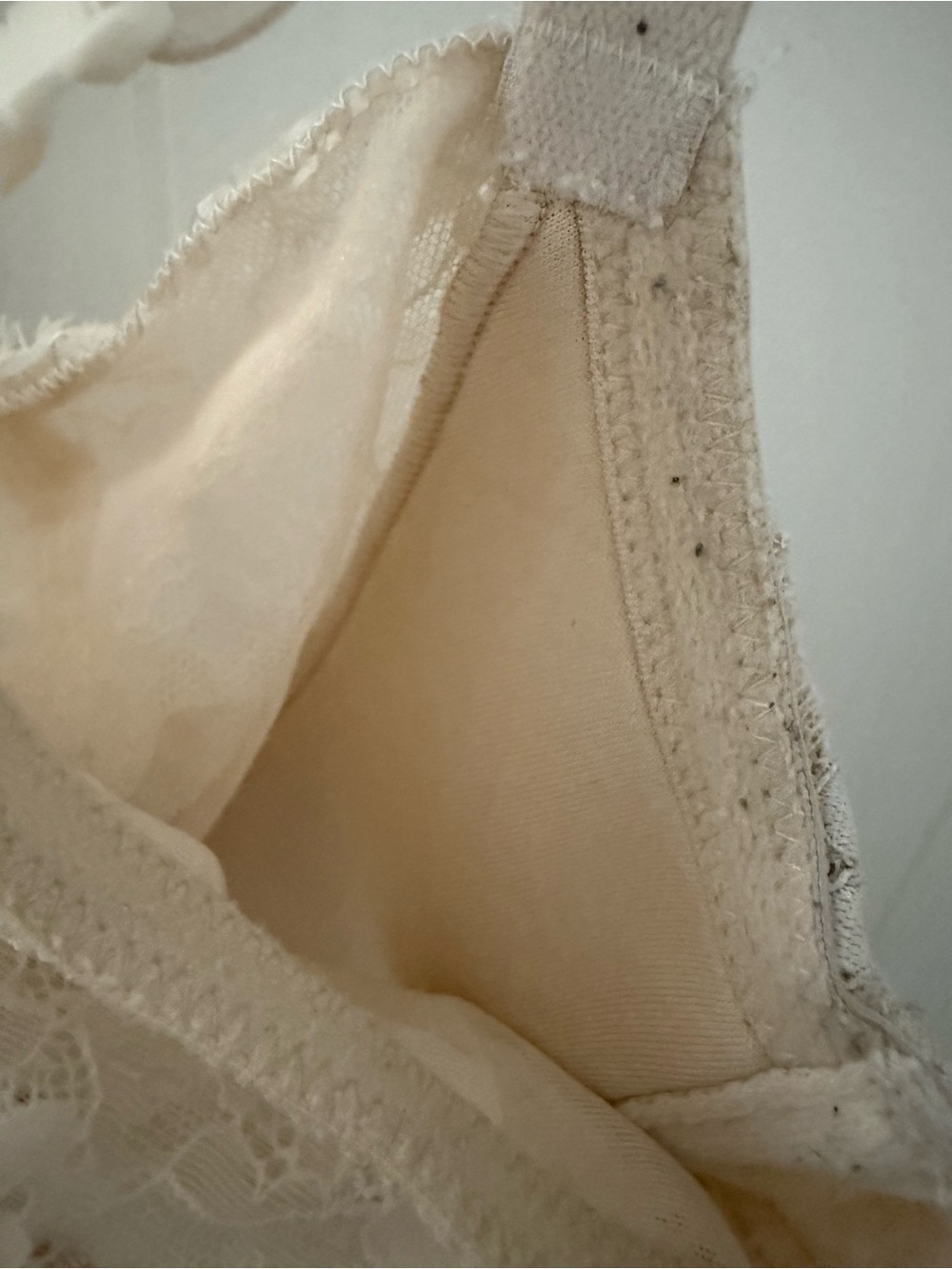 VICTORIA’S SECRET Push Up Bra Non Padding Lace Cream 36DD - Picture 10 of 10
